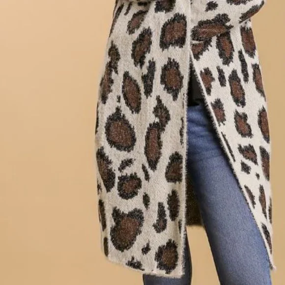 Umgee animal print fuzzy long open front cardigan - Picture 2 of 5